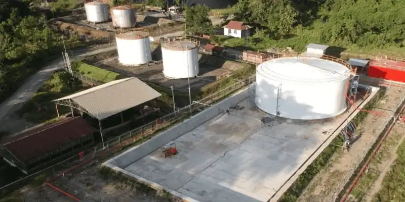 Installation of Expansion Loop designs and high-pressure Steam Traps on tank projects.